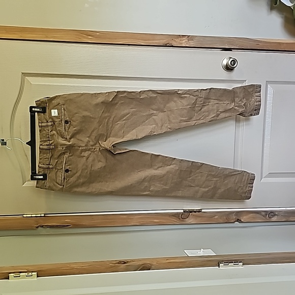 American Eagle  28×32 khaki pants - Picture 2 of 6